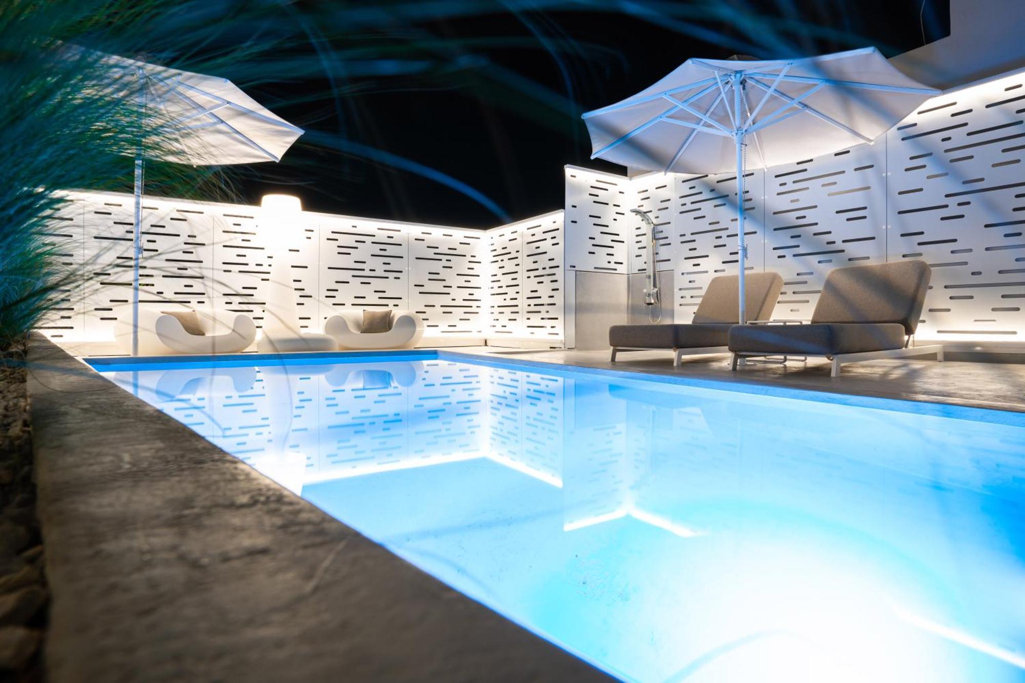 Ma Maison No5 Penthouse Loft, Private Heated Pool, Acropolis View, Ultra High Speed Internet 300 Mbps, Short Walk To Acropolis, Parking Upon Request, 1' From Metro Ateny Zewnętrze zdjęcie